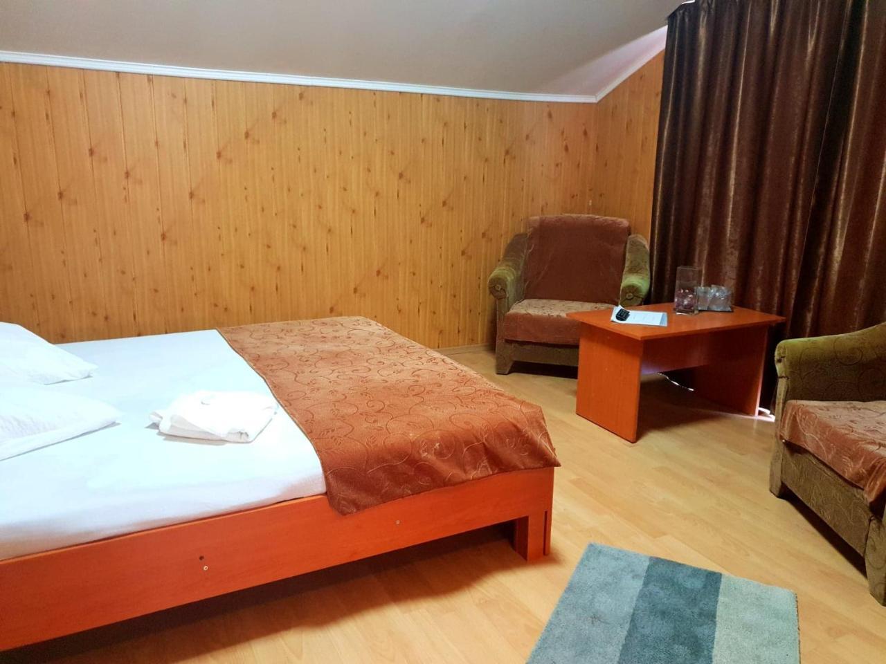 Pensiunea Valea Negrasului Traisteni Exterior photo