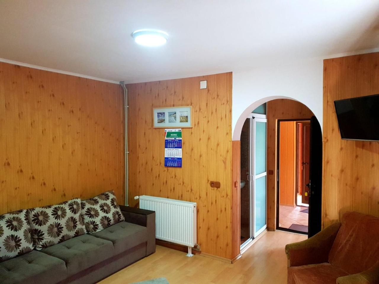 Pensiunea Valea Negrasului Traisteni Exterior photo